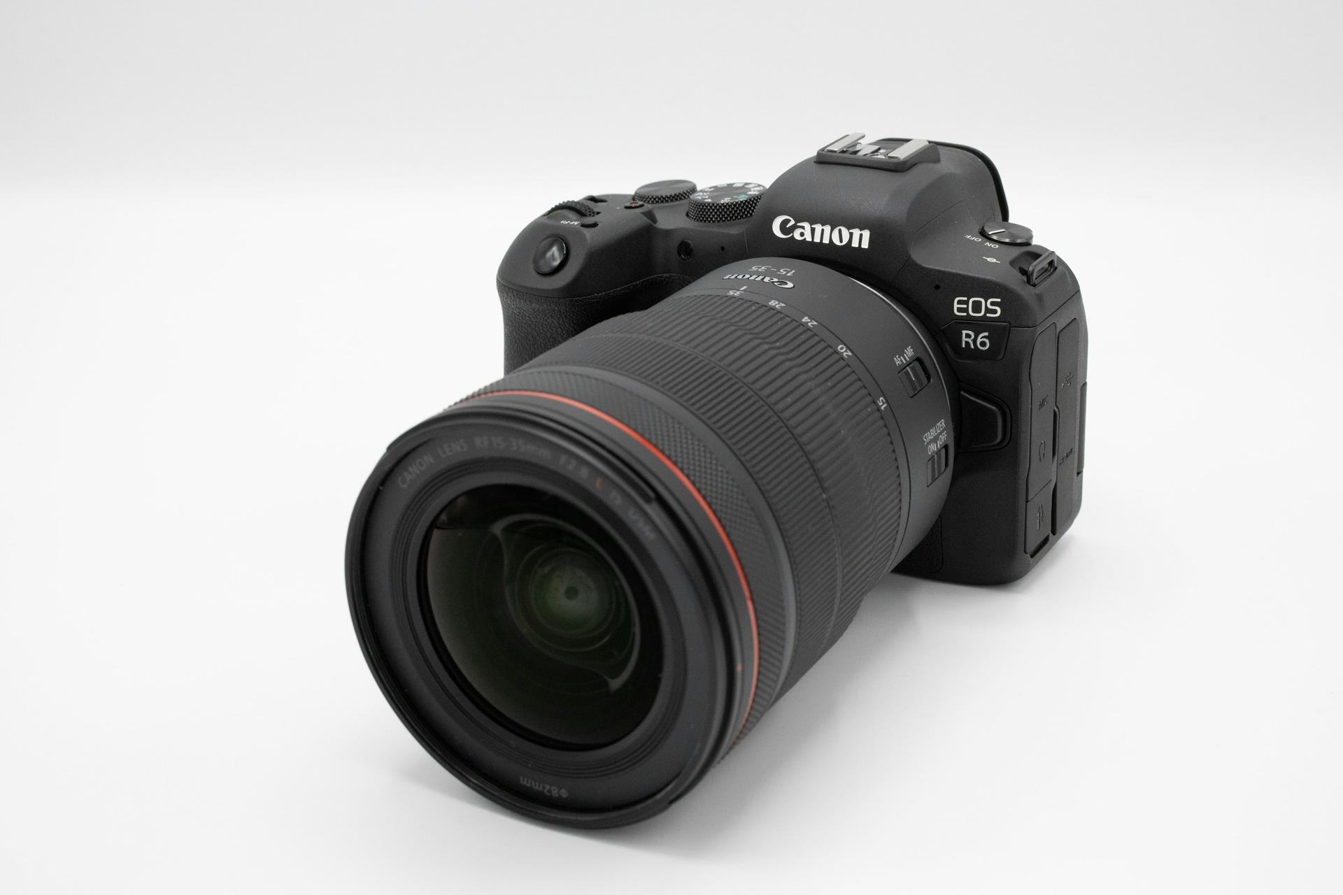 Canon EOS R6 with RF 15-35mm